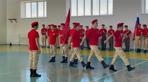 Муниципальный смотр-конкурс знаменных групп &amp;quot;Равнение на флаг&amp;quot;.