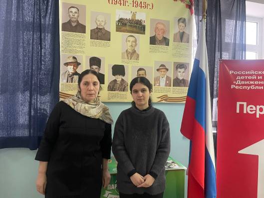 Призер Республиканского этапа  по истории Дагестана.